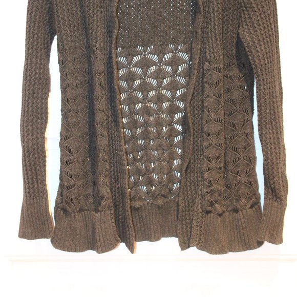 2/$20 🏷 Belldini Crochet Style Cardigan Size XS - Picture 4 of 4